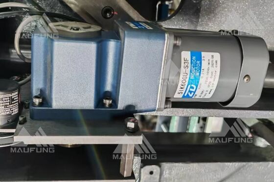 Máquina automática de recortado de tres cuchillos Janpanese Keyance Sistema de control PLC Sistema ISM de acoplamiento escalable