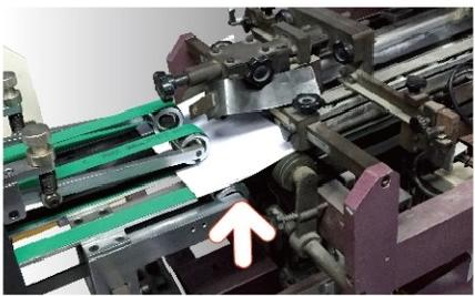 Punzonadora de papel del cuaderno completamente auto de China Maufung para los cuadernos del Gemelo-lazo del alambre-o que atan MF-PBM350