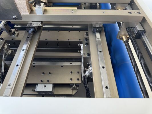 Máquina Inteligente para Libros de Tapa Dura con Fabricación de Estuches Plegables en Cuatro Lados
